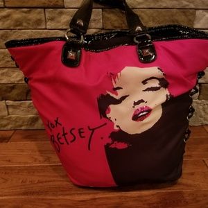 🌟⚡SOLD 🌟⚡Betsey Johnson Tote